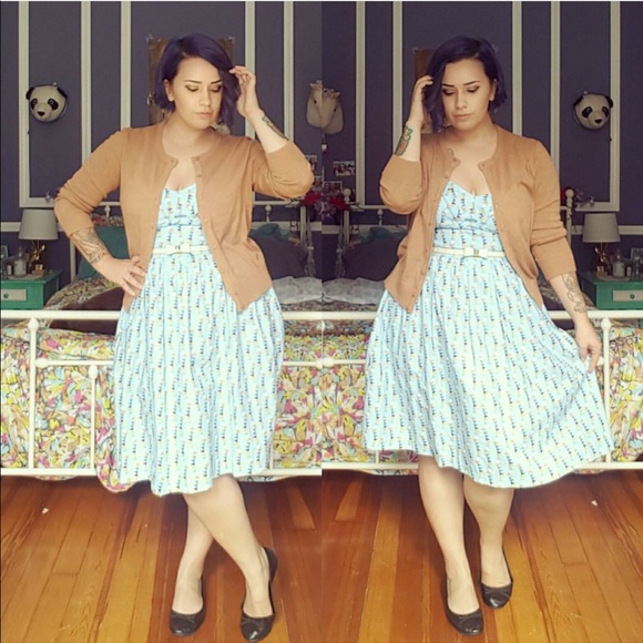 Halter dress - Picture 2 of 2